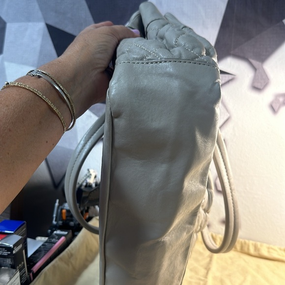 Burberry Grey/Beige Quilted Leather Enmore Hobo - Picture 9 of 13